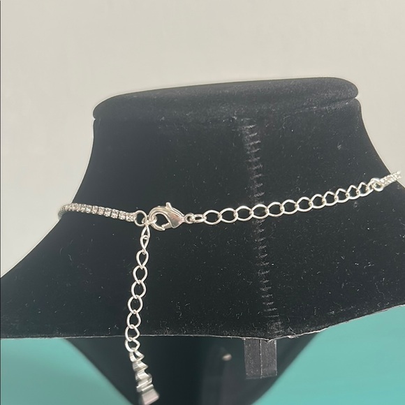 Floral Art Deco Bridal Wedding Prom Formal Drop Rhinestone and Silver Necklace - Picture 5 of 6